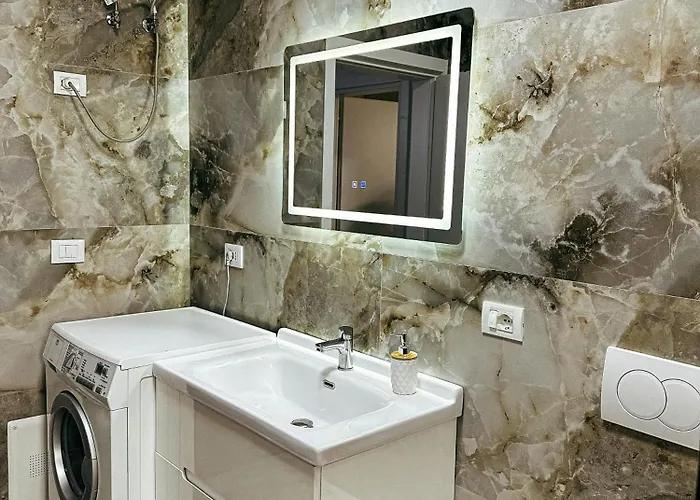 Downtown By Siaapartments * Tirana